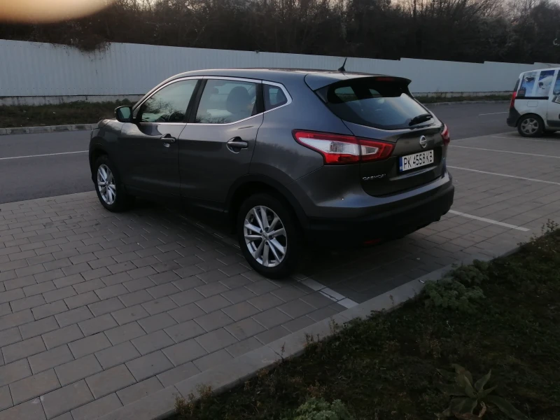 Nissan Qashqai 1.5 dci, снимка 7 - Автомобили и джипове - 52841855