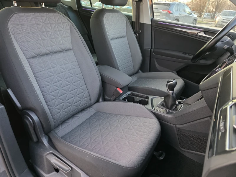 VW Tiguan 2, 0TDI-122kc  , снимка 14 - Автомобили и джипове - 53100039