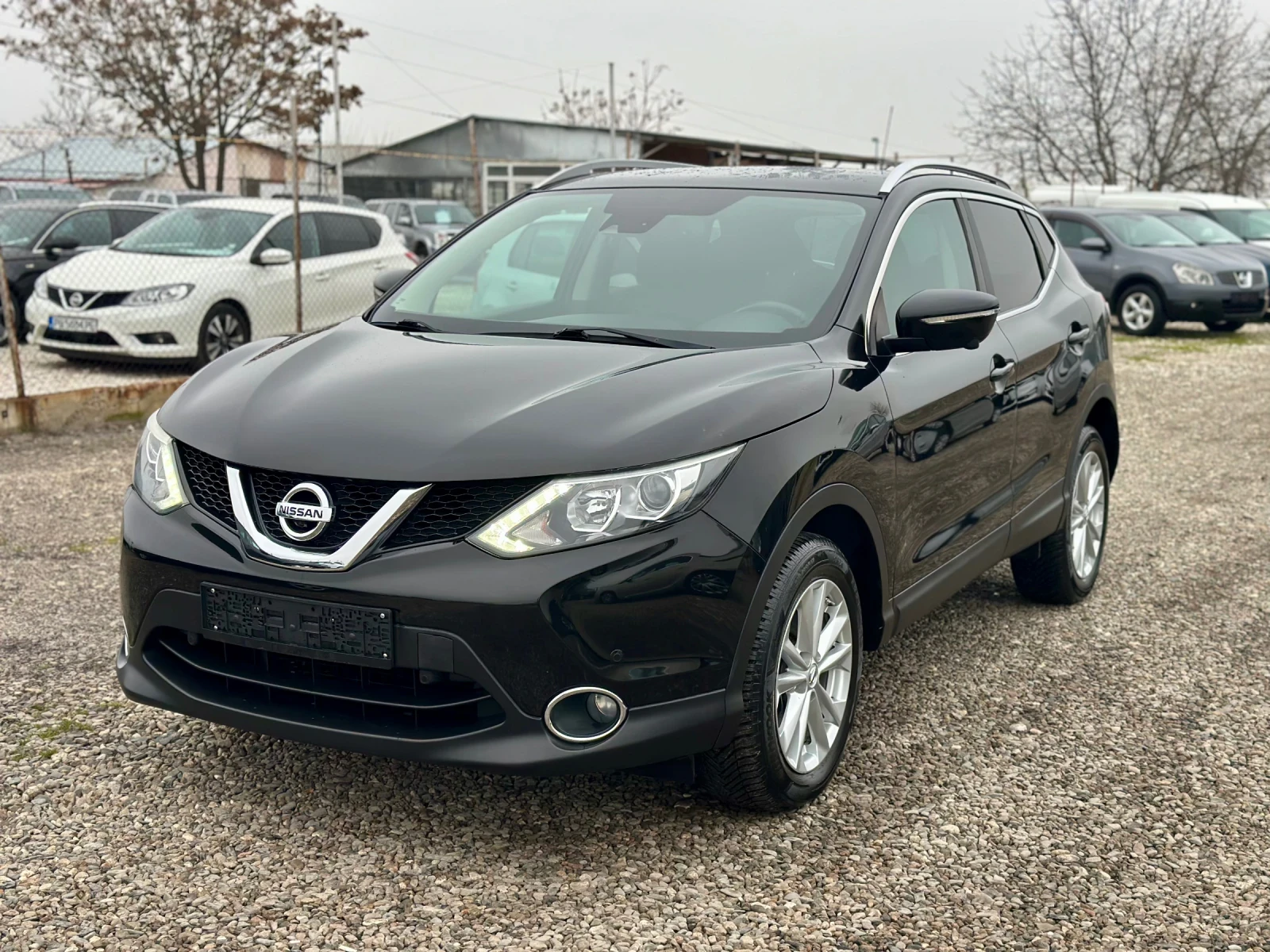 Nissan Qashqai 1.5 Dci * TEKNA* 360 Cam. * НАВИГАЦИЯ* ПАНОРАМА, снимка 1
