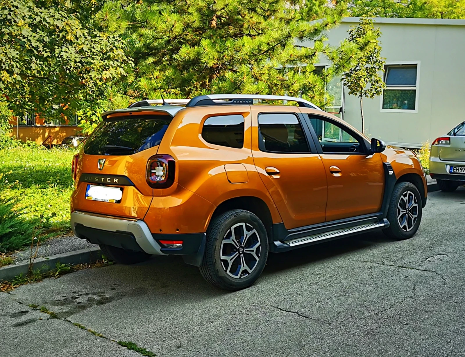 Dacia Duster 1.5 dCi 4x4 първи собственик - изображение 4