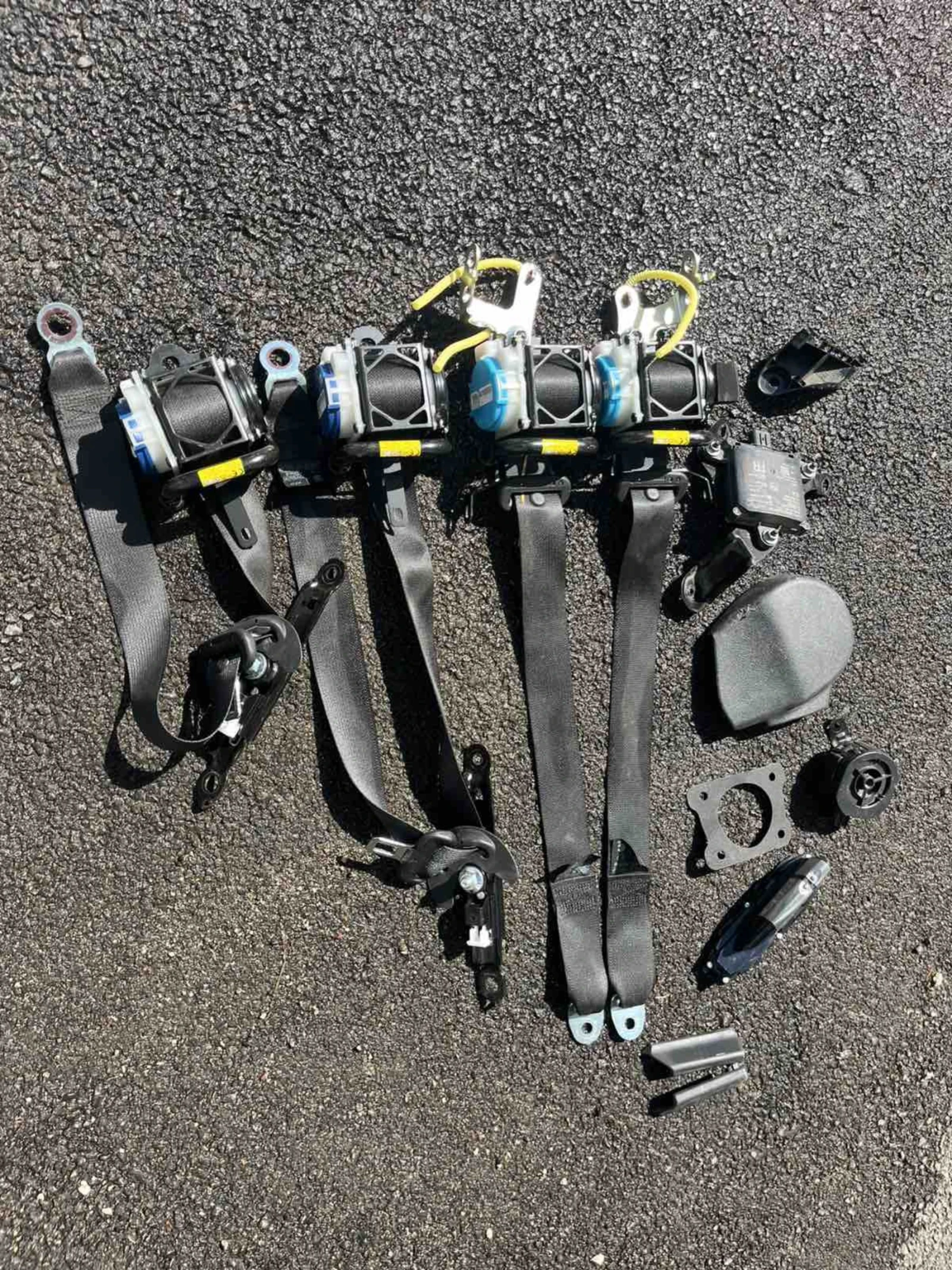 Toyota C-HR 1.8 Hybrid GR Изпълнение, снимка 16 - Автомобили и джипове - 54437926