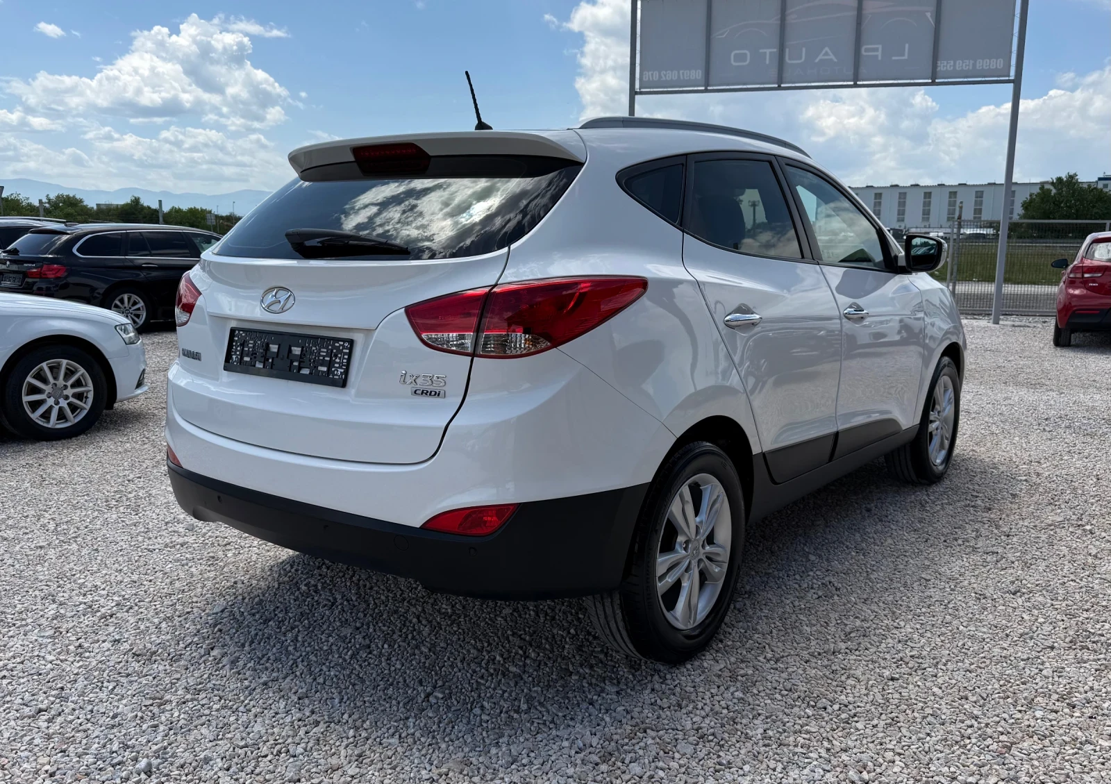 Hyundai IX35 1.7d* 116k.c* НАВИ* КОЖА* ПОДГРЕВ* , снимка 4 - Автомобили и джипове - 54576892