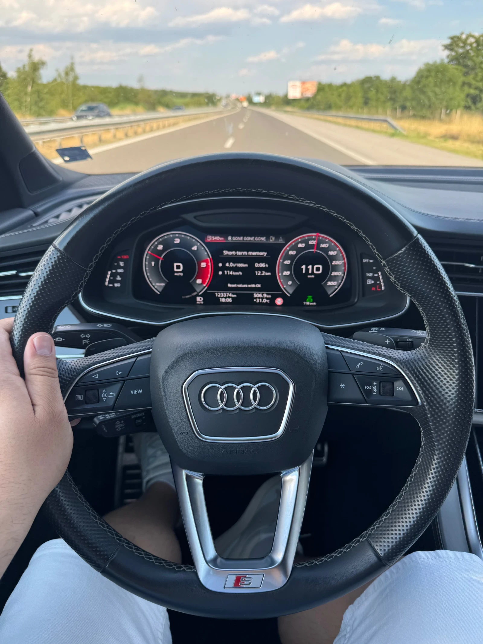 Audi Q7, снимка 15 - Автомобили и джипове - 54991829