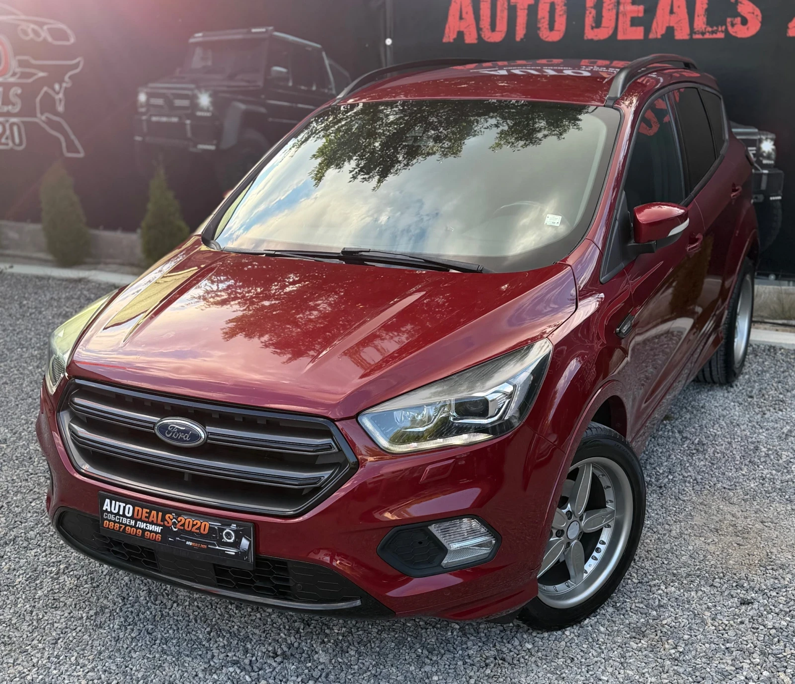 Ford Kuga 1.5ECOBOOST| 150HP| ST-LINE| СОБСТВЕН ЛИЗИНГ, снимка 2 - Автомобили и джипове - 55258181