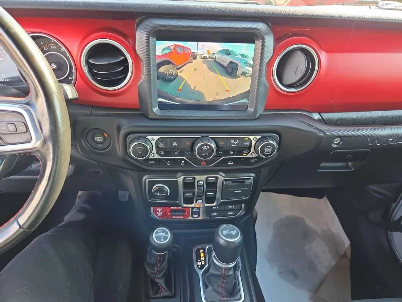 Jeep Wrangler, снимка 10 - Автомобили и джипове - 56700403