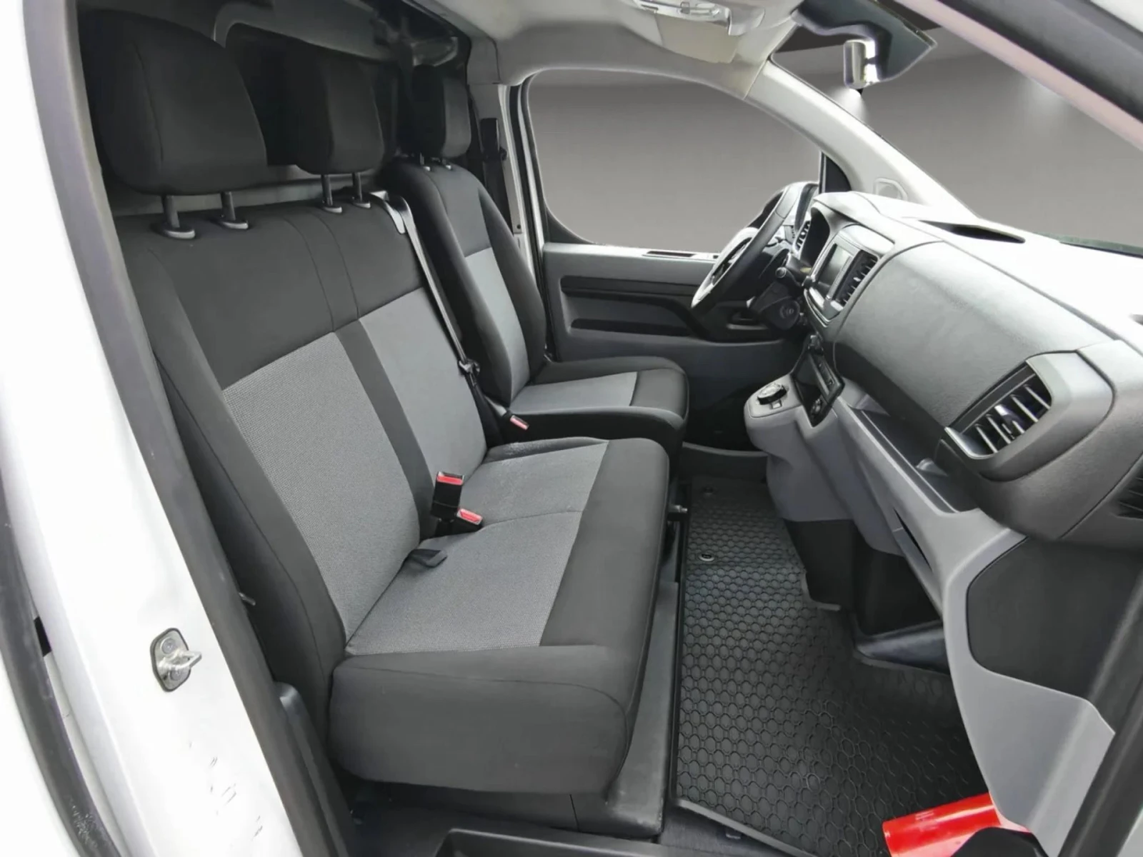 Peugeot Expert 2+ 1м/XL/179кс/Навигация/Камера/Теглич/, снимка 12 - Бусове и автобуси - 54513747