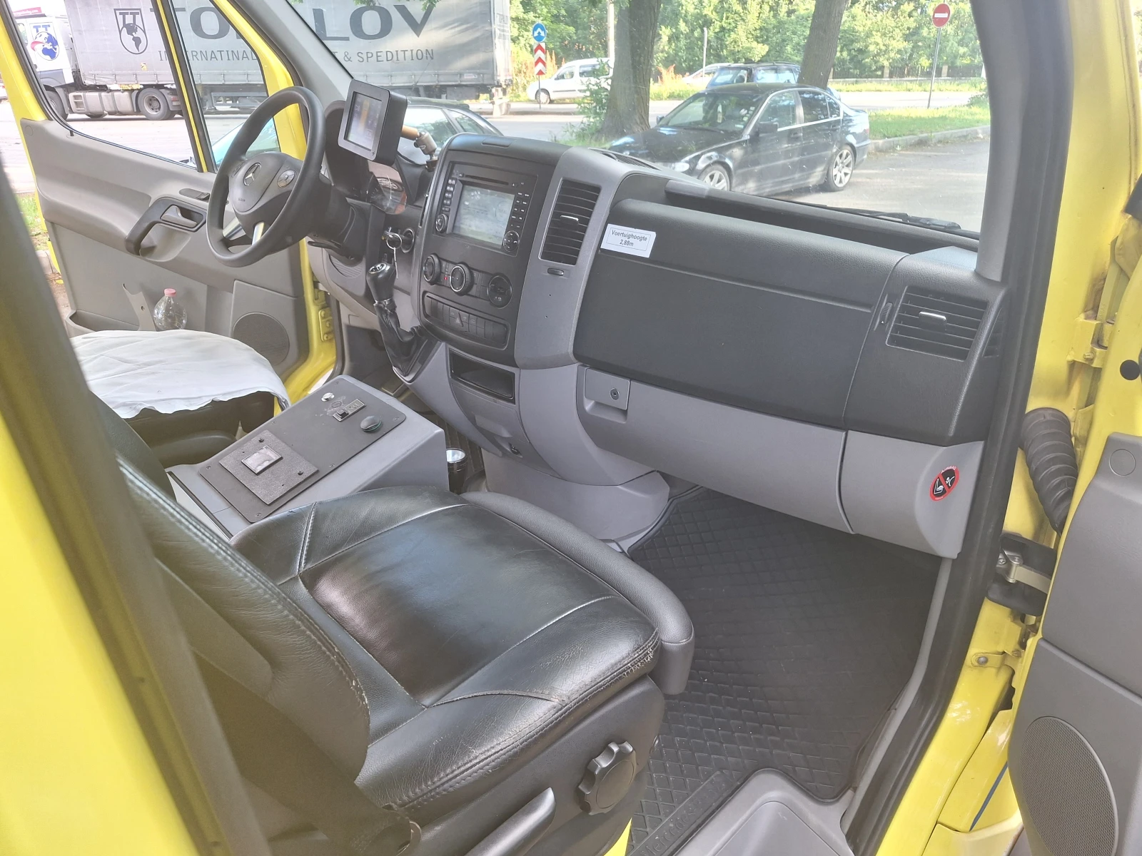 Mercedes-Benz Sprinter 519/V6/7G/ЛИНЕЙКА/ЕВРО6, снимка 15 - Бусове и автобуси - 54968337