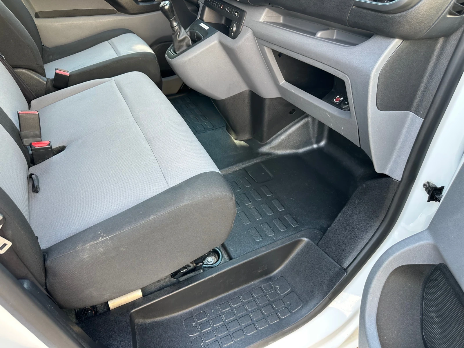 Citroen Jumpy 1.6 HDI 21700 km, снимка 9 - Бусове и автобуси - 55143003