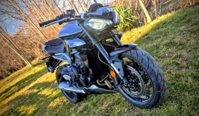 Triumph Street Triple 765R, снимка 4