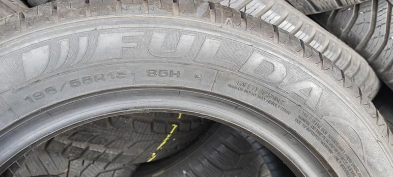 Гуми Летни 195/55R15, снимка 4 - Гуми и джанти - 31996540