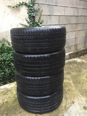      235/35R19