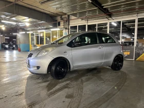 Toyota Yaris 1.3, снимка 2