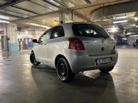 Toyota Yaris 1.3, снимка 3