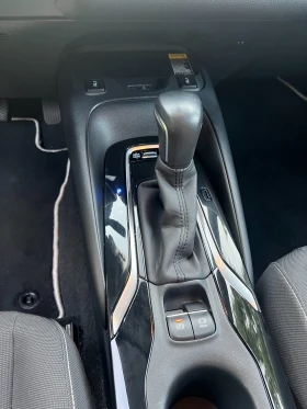 Toyota Corolla 2.0 HEV EXECUTIVE, снимка 15