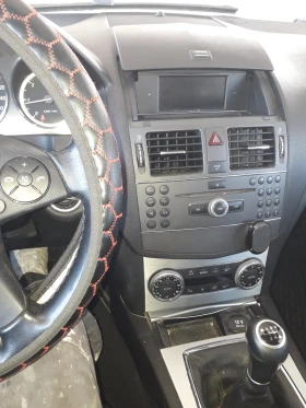 Mercedes-Benz C 220, снимка 10