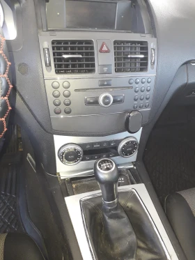 Mercedes-Benz C 220, снимка 8