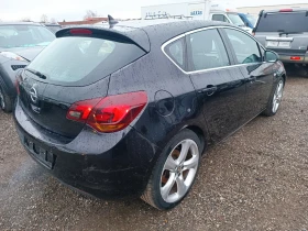 Opel Astra 1.7cdti NAVI LED BI-XENON КОЖА ПОДГРЕВ , снимка 4