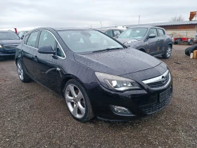 Opel Astra 1.7cdti NAVI LED BI-XENON КОЖА ПОДГРЕВ , снимка 3