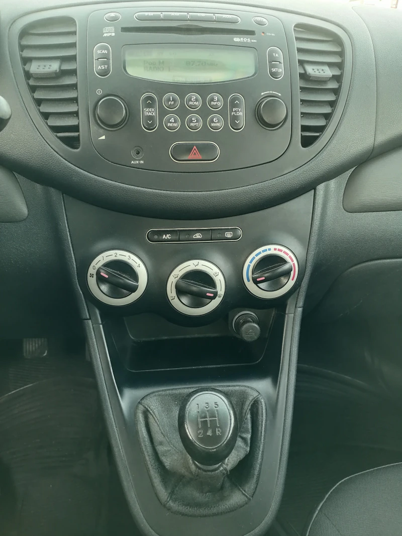 Hyundai I10 1.1 газ, снимка 12 - Автомобили и джипове - 46725922