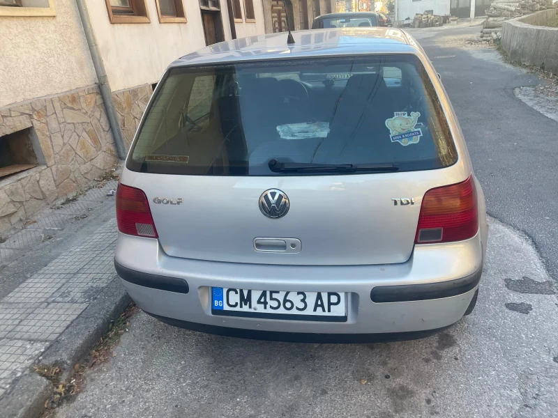 VW Golf, снимка 3 - Автомобили и джипове - 47903651