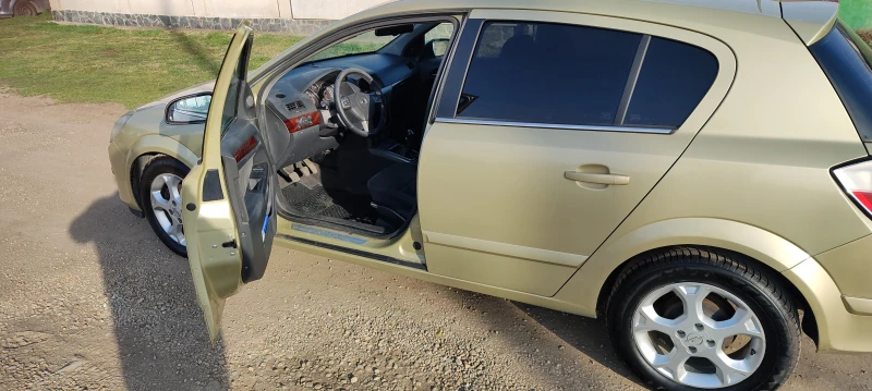 Opel Astra 1.6, снимка 5 - Автомобили и джипове - 49431020