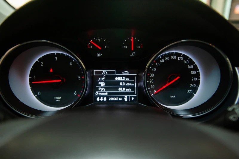 Opel Astra, снимка 14 - Автомобили и джипове - 50535383