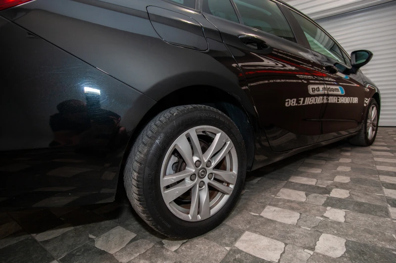 Opel Astra, снимка 8 - Автомобили и джипове - 50535383