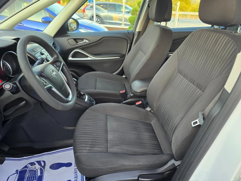 Opel Zafira 1.4 БЕНЗИН ! ! РЕАЛНИ КИЛОМЕТРИ, снимка 13 - Автомобили и джипове - 50726209