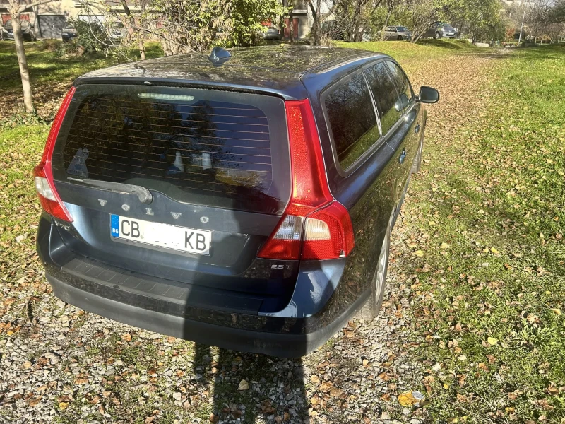 Volvo V70, снимка 4 - Автомобили и джипове - 52738496