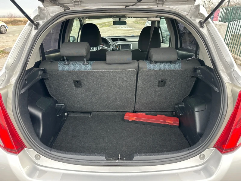 Toyota Yaris 1.4 D4D, снимка 4 - Автомобили и джипове - 53004934