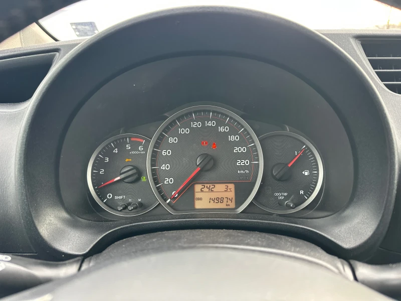 Toyota Yaris 1.4 D4D, снимка 12 - Автомобили и джипове - 53004934