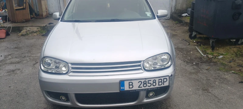 VW Golf 1.6, снимка 11 - Автомобили и джипове - 53400388