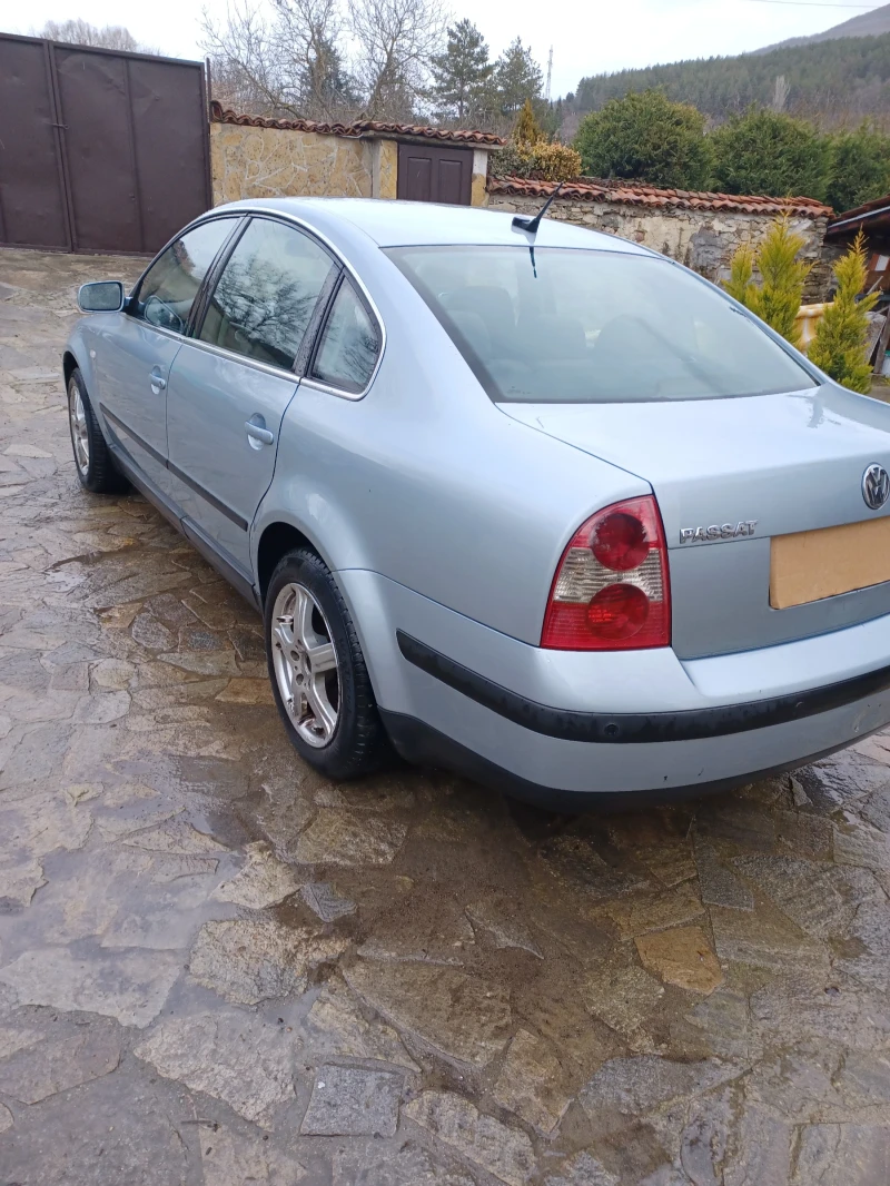 VW Passat, снимка 4 - Автомобили и джипове - 53583770