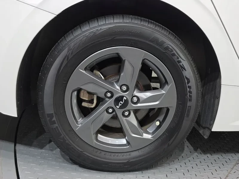 Kia K5 2.0 Lpi (Rental Car) Standard, снимка 5 - Автомобили и джипове - 55738716