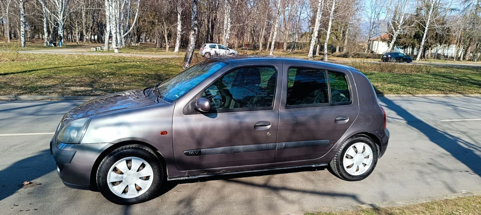 Renault Clio 1.2 16V 75к.с. LPG  - изображение 4