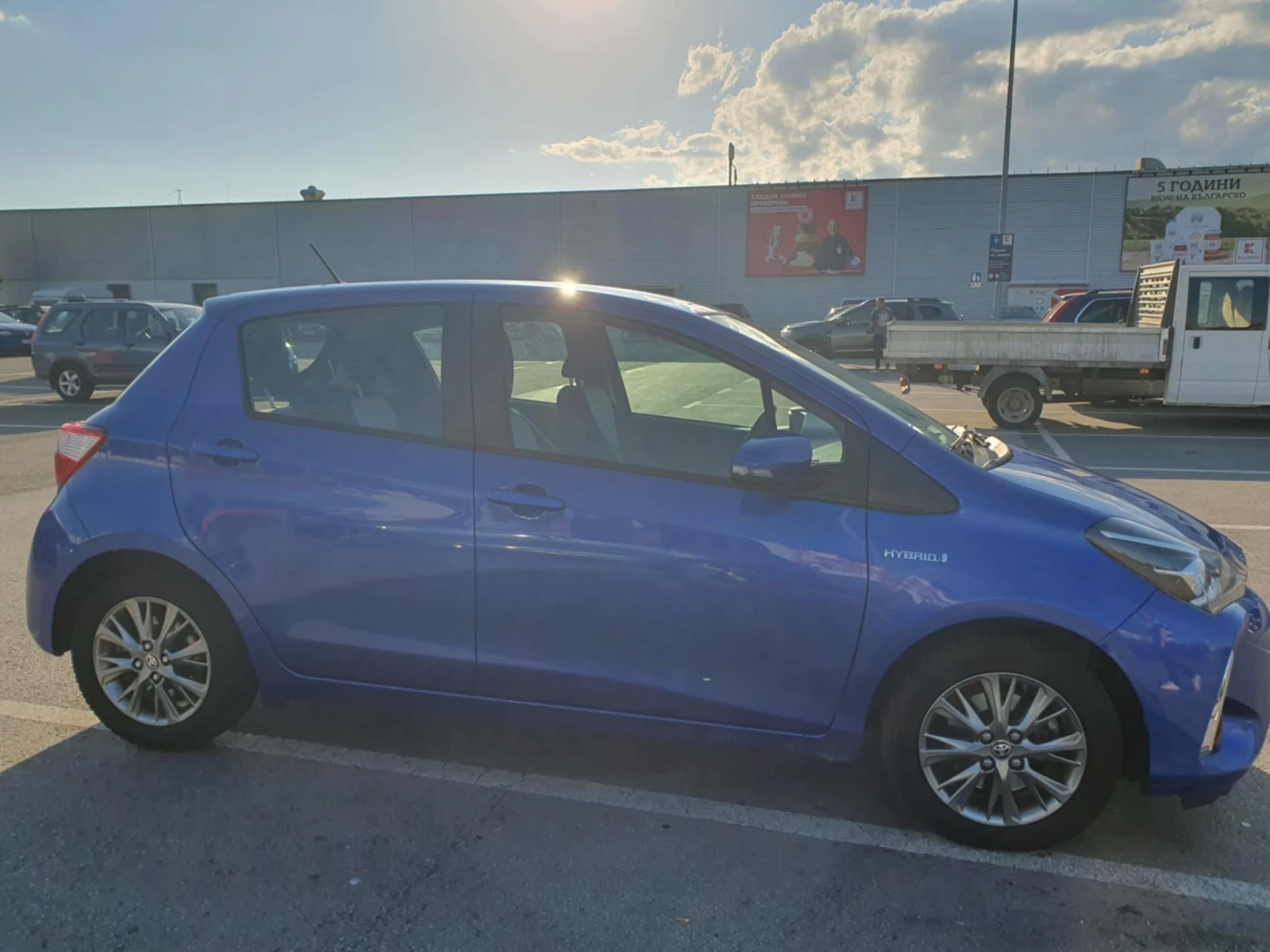 Toyota Yaris 1.5 - изображение 4