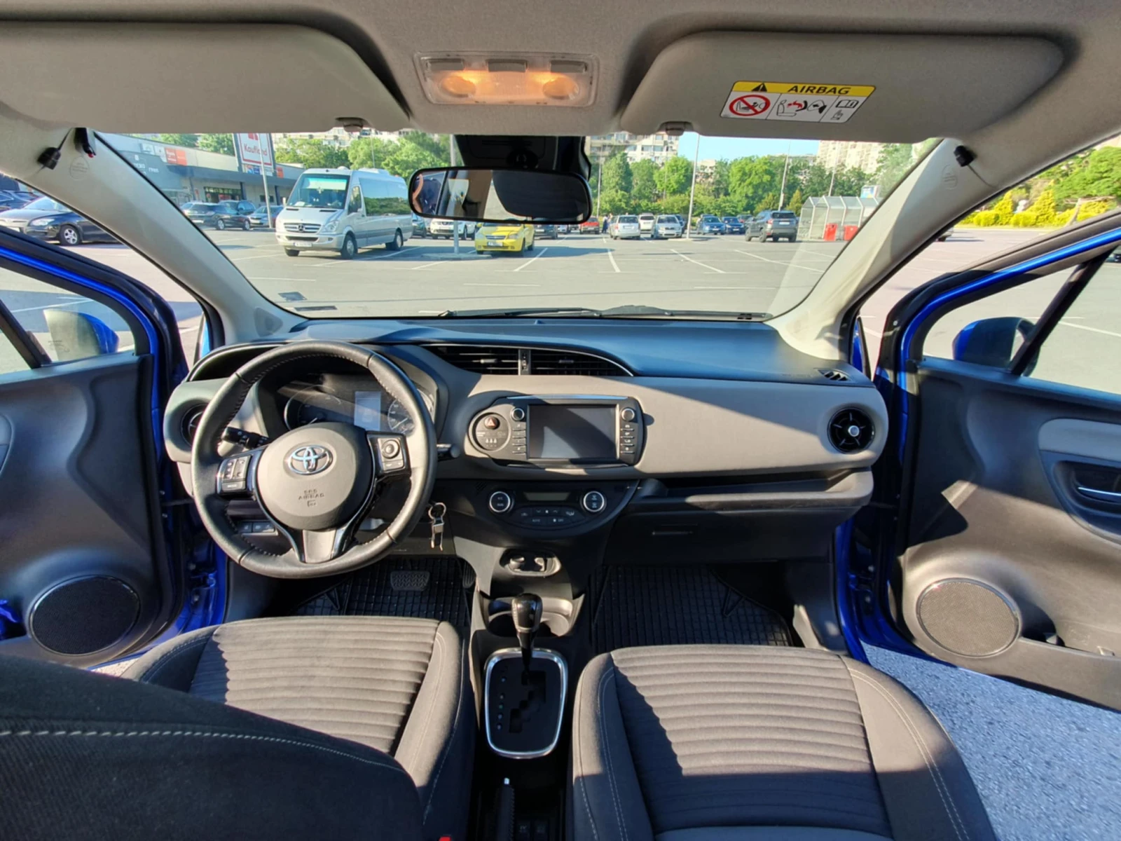 Toyota Yaris 1.5 - изображение 8