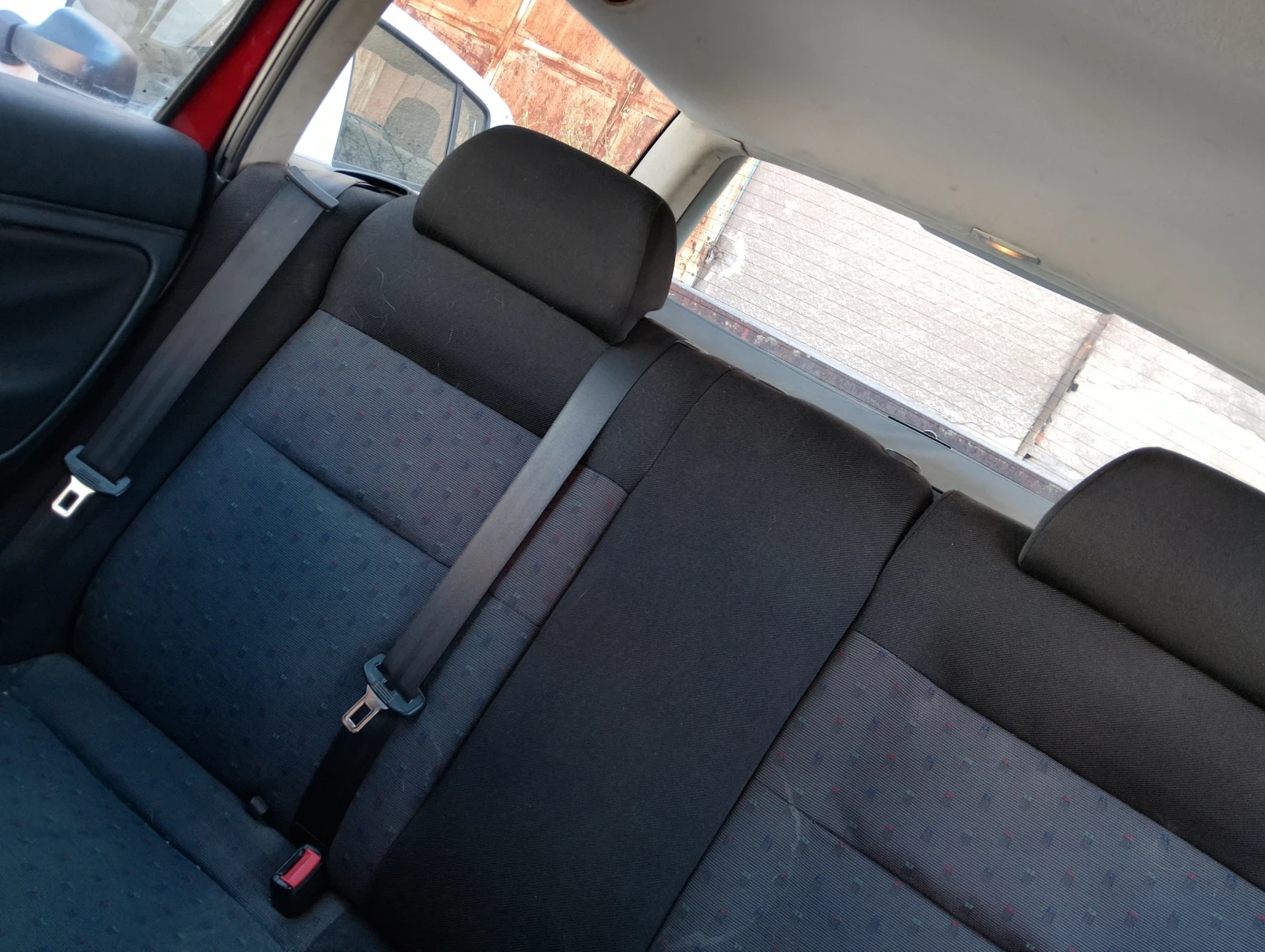 VW Passat 1.6i - изображение 7