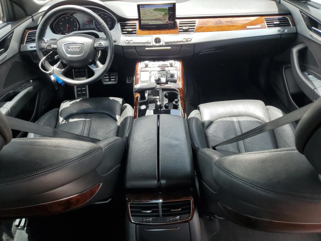 Audi A8  - изображение 7