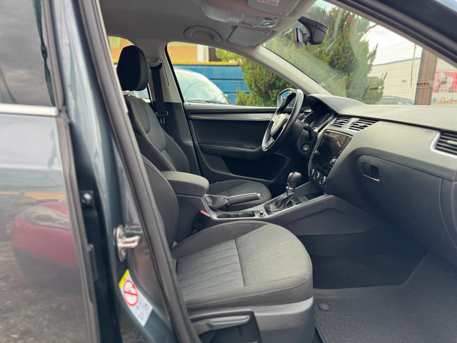 Skoda Octavia 2.0TDI * DSG * NAVI * LED * XENON - изображение 10