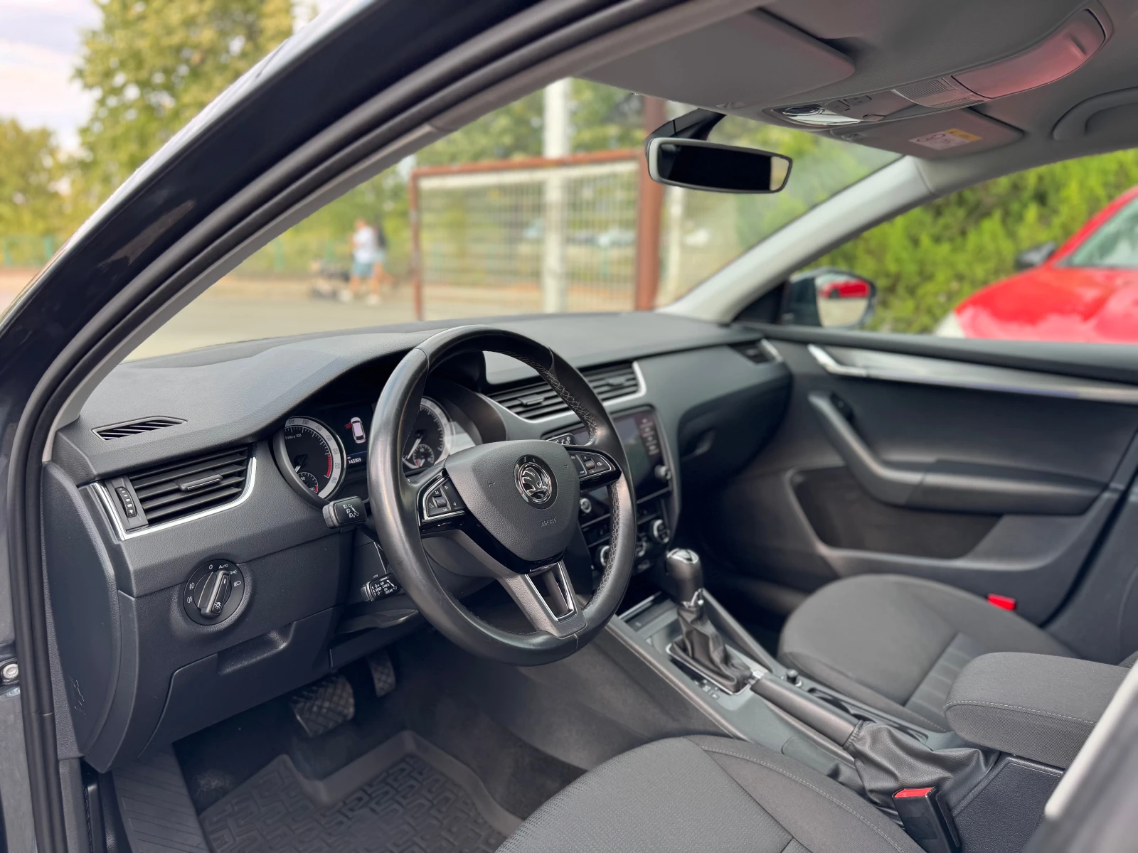 Skoda Octavia 2.0TDI * DSG * NAVI * LED * XENON - изображение 7