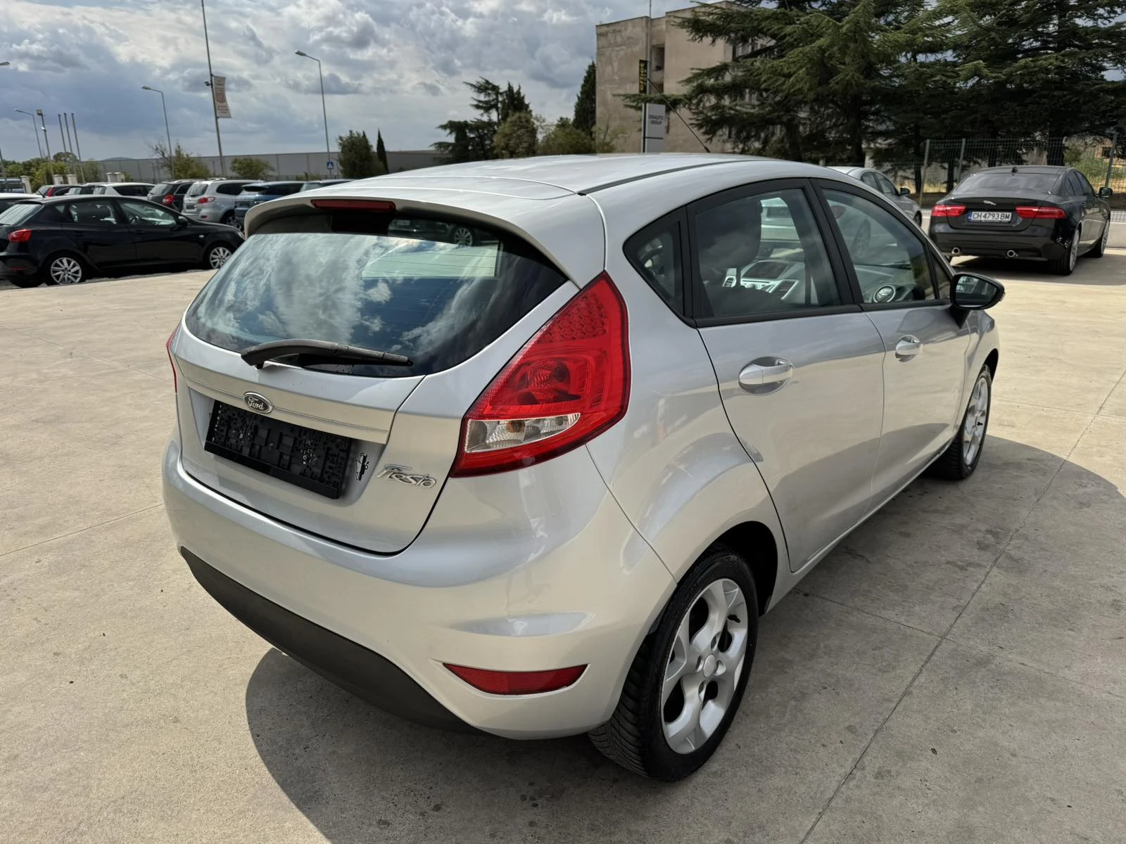 Ford Fiesta 1.4* 97ps* GAS* КЛИМАТИК - изображение 5