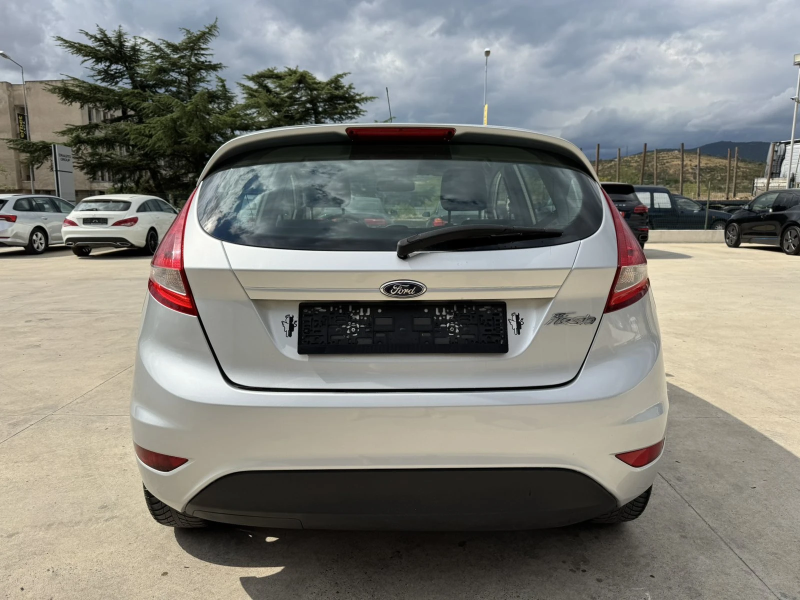 Ford Fiesta 1.4* 97ps* GAS* КЛИМАТИК - изображение 4