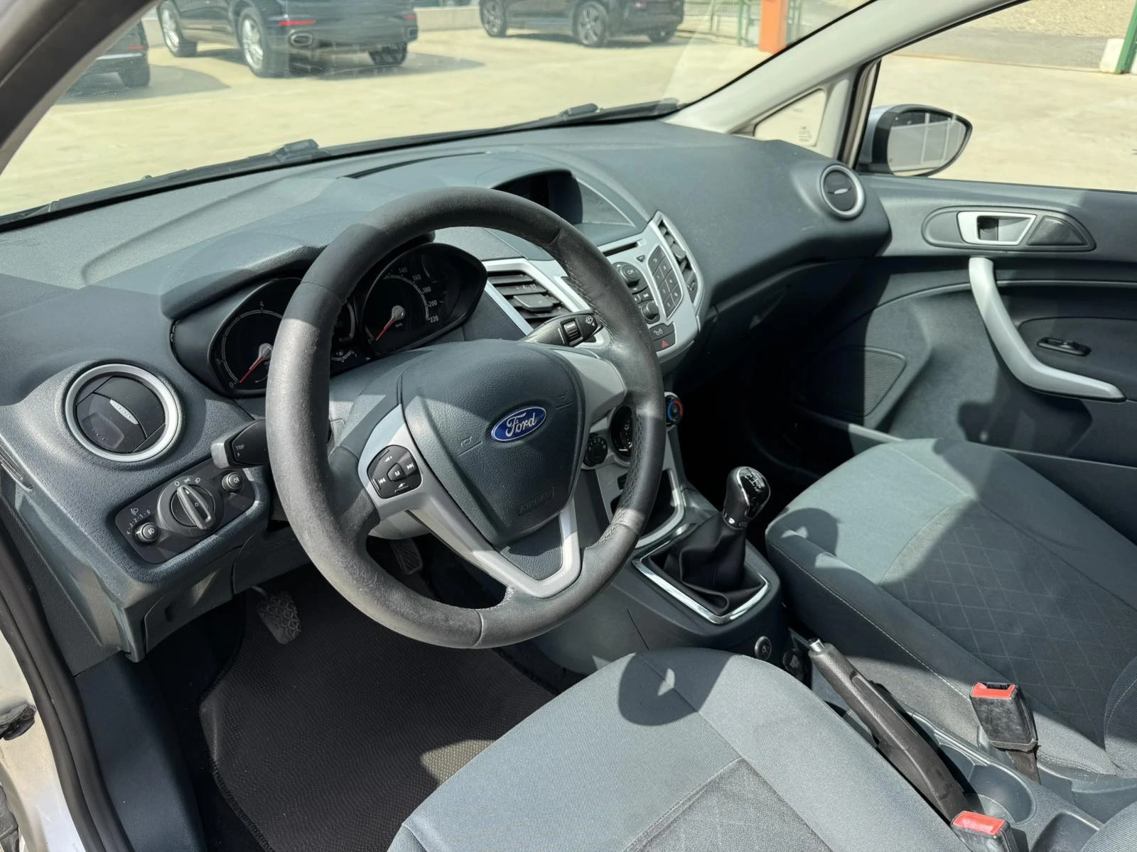 Ford Fiesta 1.4* 97ps* GAS* КЛИМАТИК - изображение 9