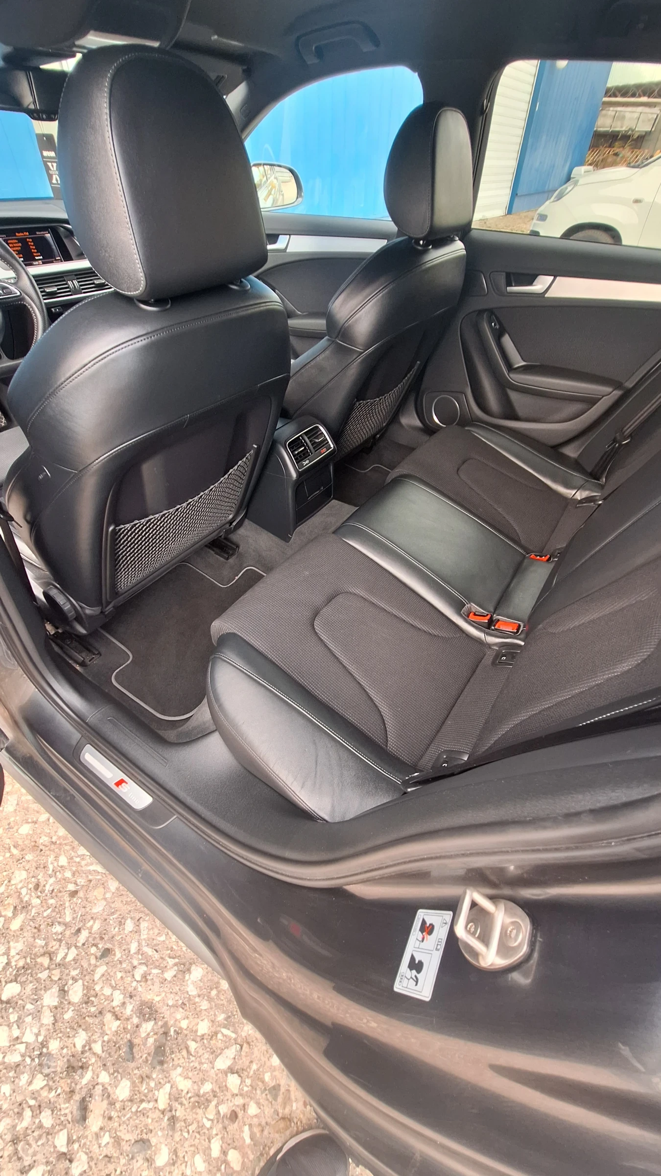 Audi A4 2.0 TDI Sline 190 - изображение 9