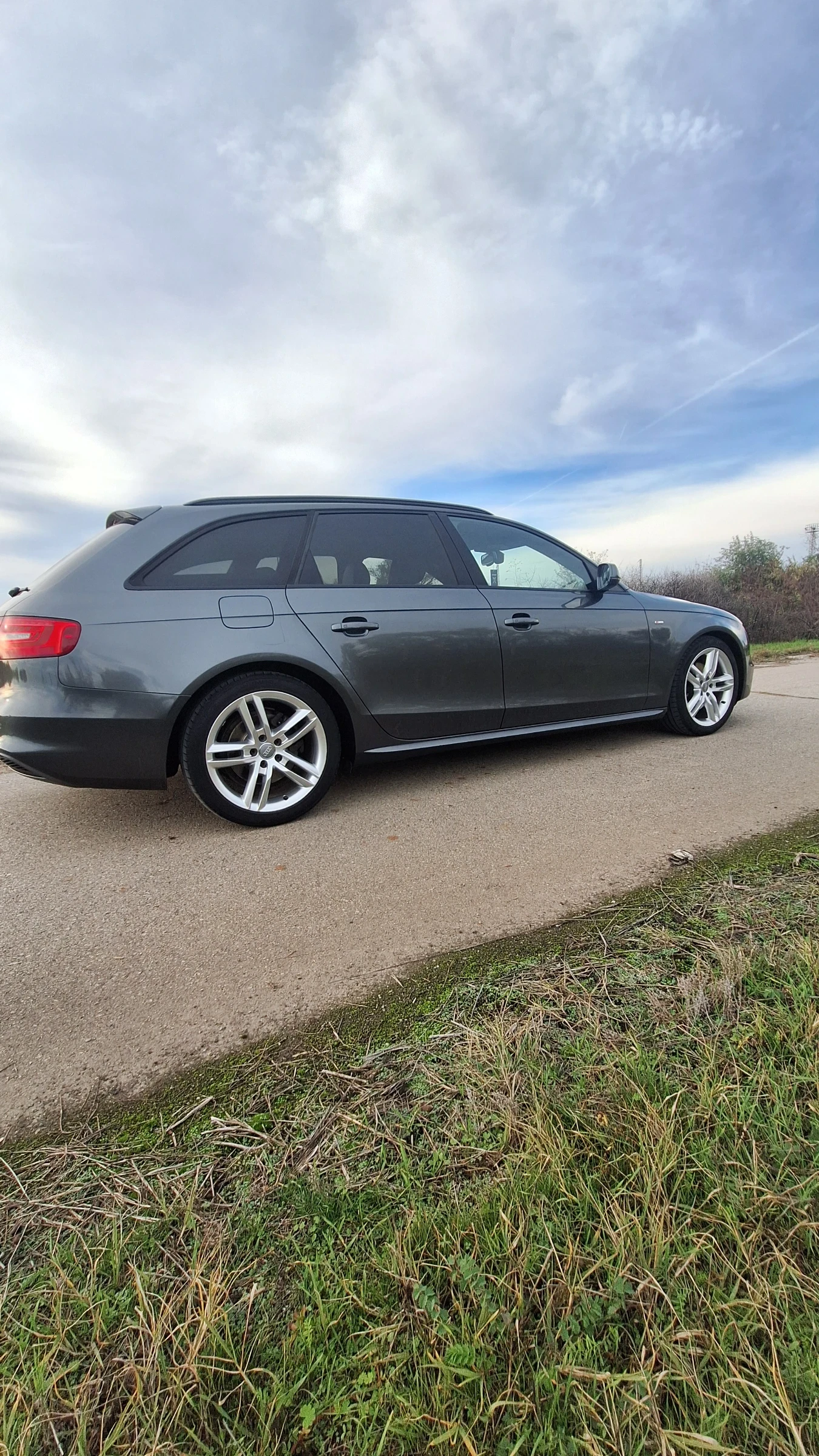 Audi A4 2.0 TDI Sline 190 - изображение 3