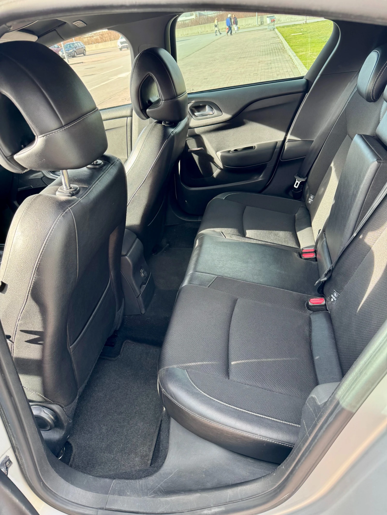 Citroen DS4 1.6HDI - изображение 8