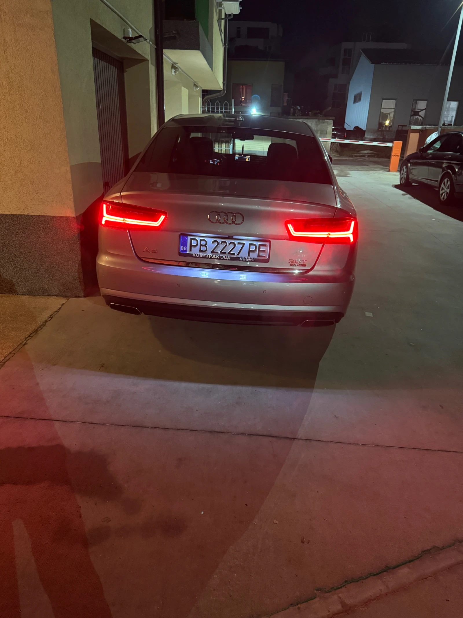 Audi A6, снимка 12 - Автомобили и джипове - 54220972