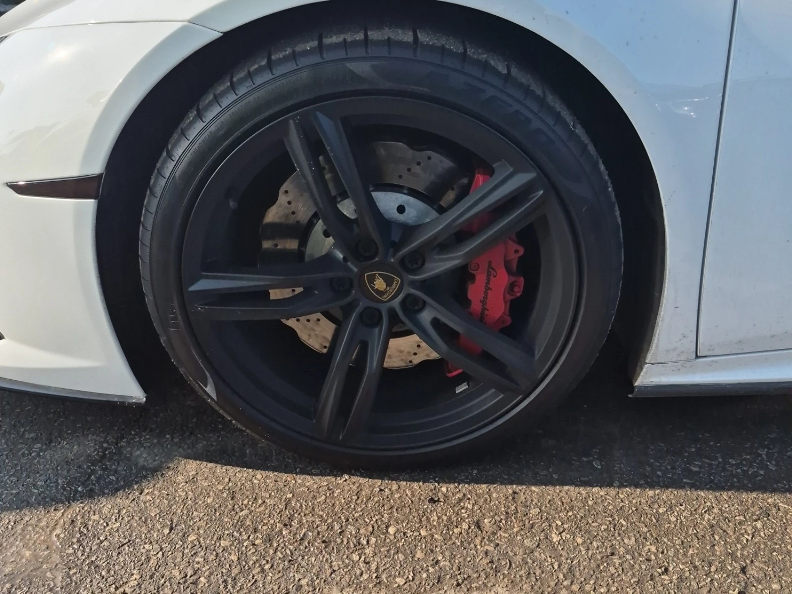 Lamborghini Huracan 5.2L 10cyl Rear Wheel Drive - изображение 6