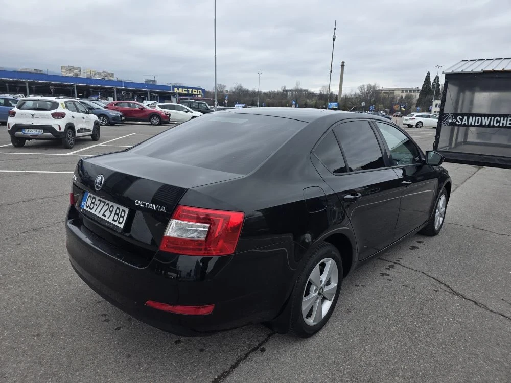 Skoda Octavia 1.6D  105кс  2016g, снимка 4 - Автомобили и джипове - 54093102